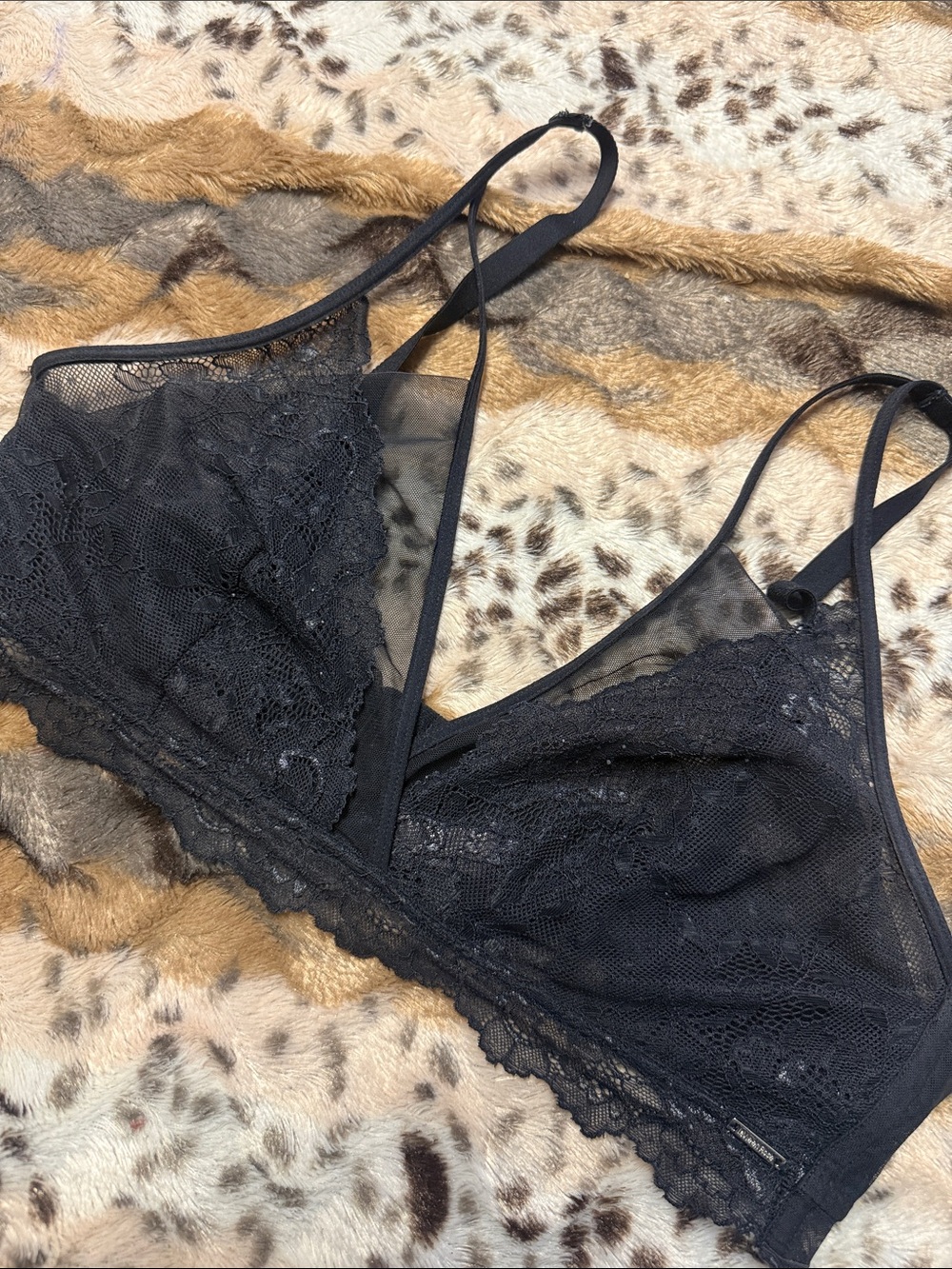 La Vie En Rose Black Lace Bralette Large